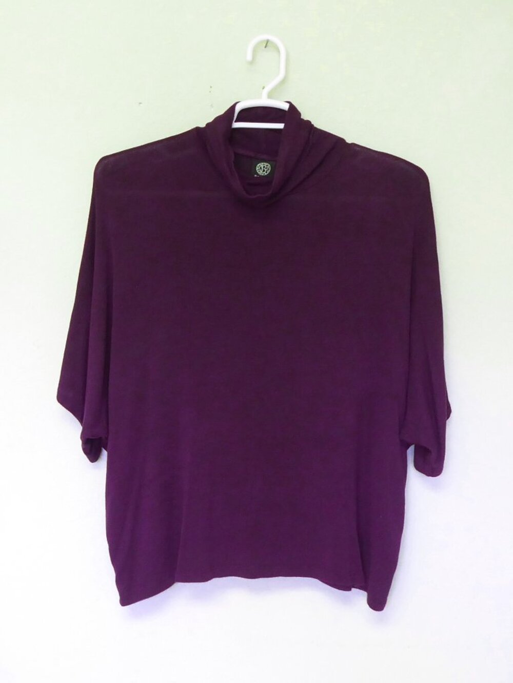 Bobeau dark purple soft turtleneck short kimono sleeve lightweight sweater sz S